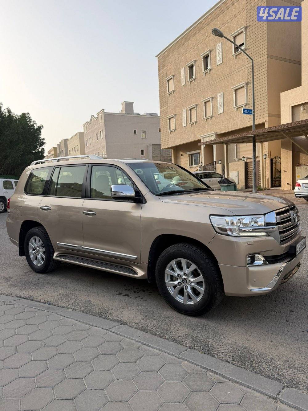 لاند كروز GX.R V8 ٢٠١٦ الساير عداد ١٨٧ ألف شرط الفحص صبغ وكاله كامل0