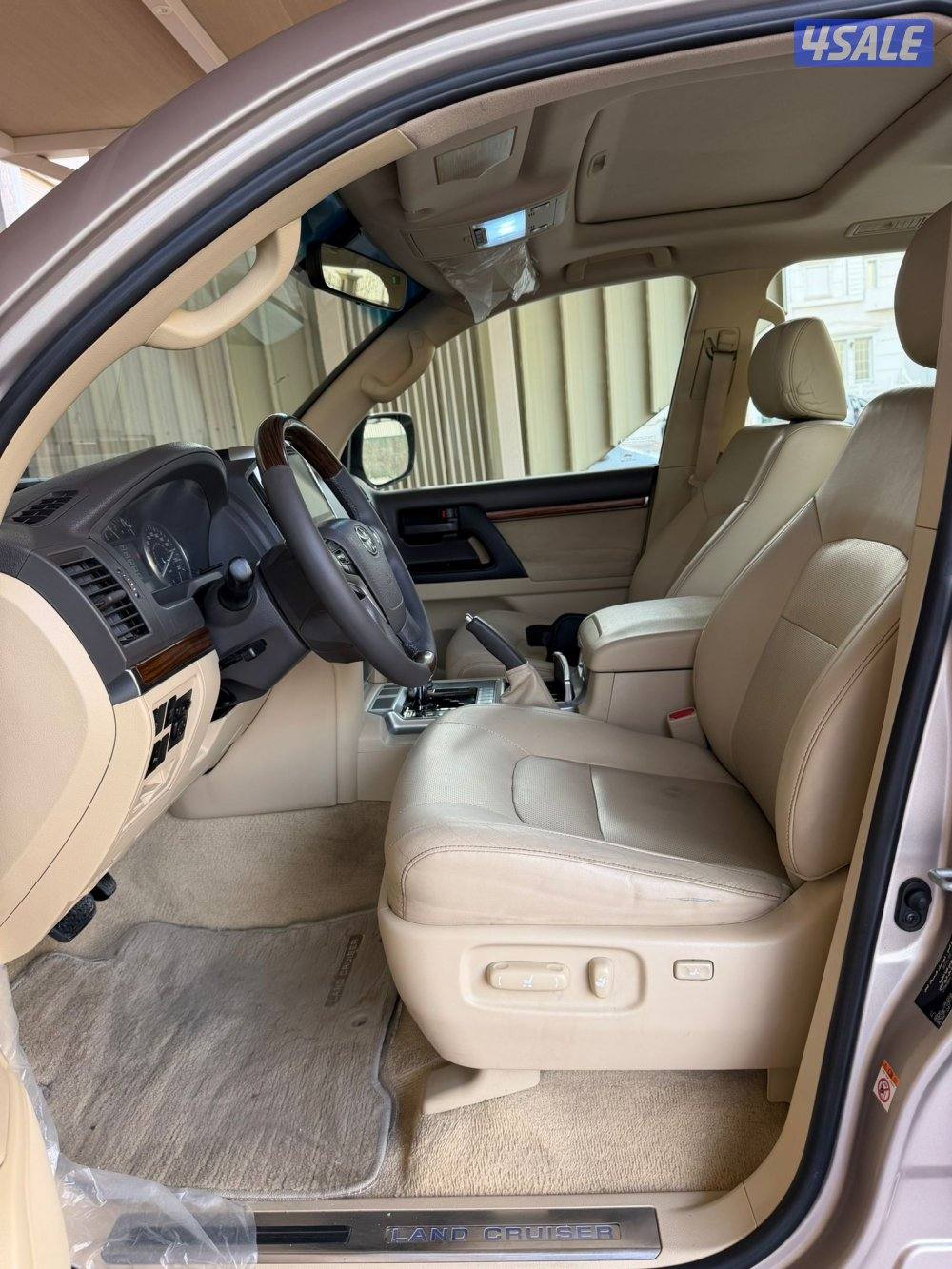 لاند كروز GX.R V8 ٢٠١٦ الساير عداد ١٨٧ ألف شرط الفحص صبغ وكاله كامل4