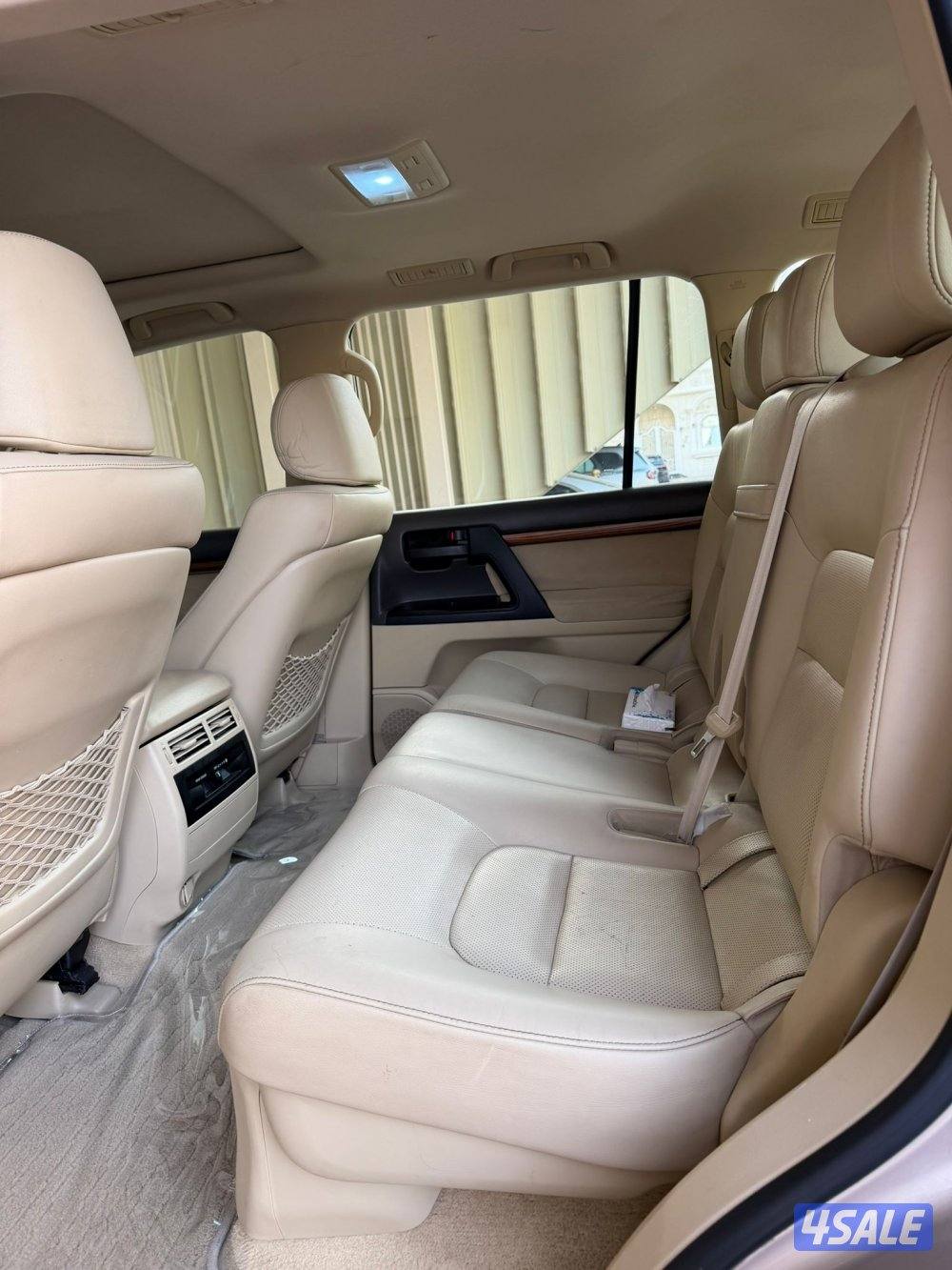 لاند كروز GX.R V8 ٢٠١٦ الساير عداد ١٨٧ ألف شرط الفحص صبغ وكاله كامل5