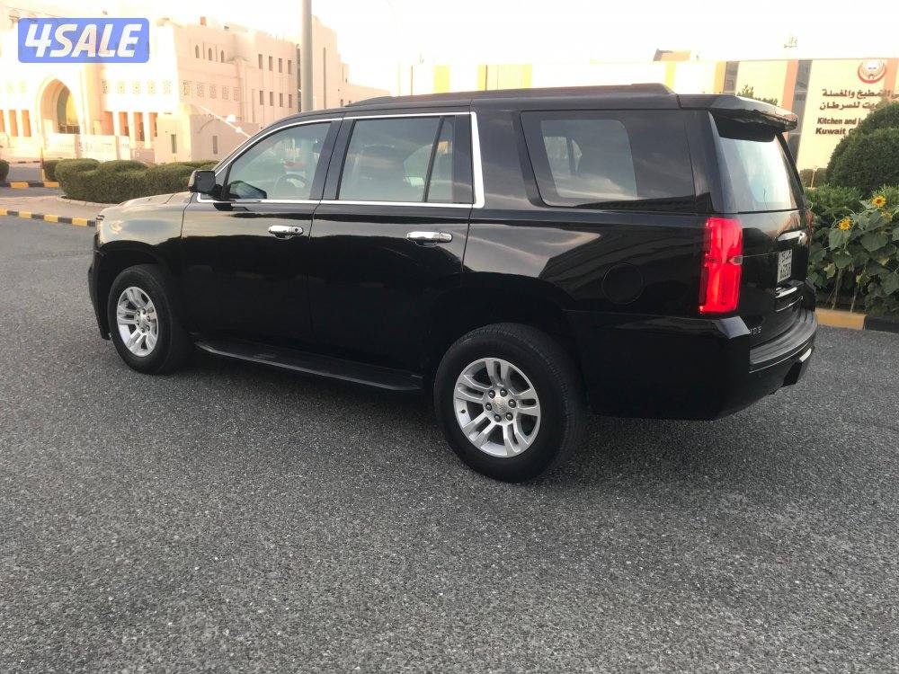 جيب تاهو  LS2 مديل 2017 لون اسود بحاله جيده0