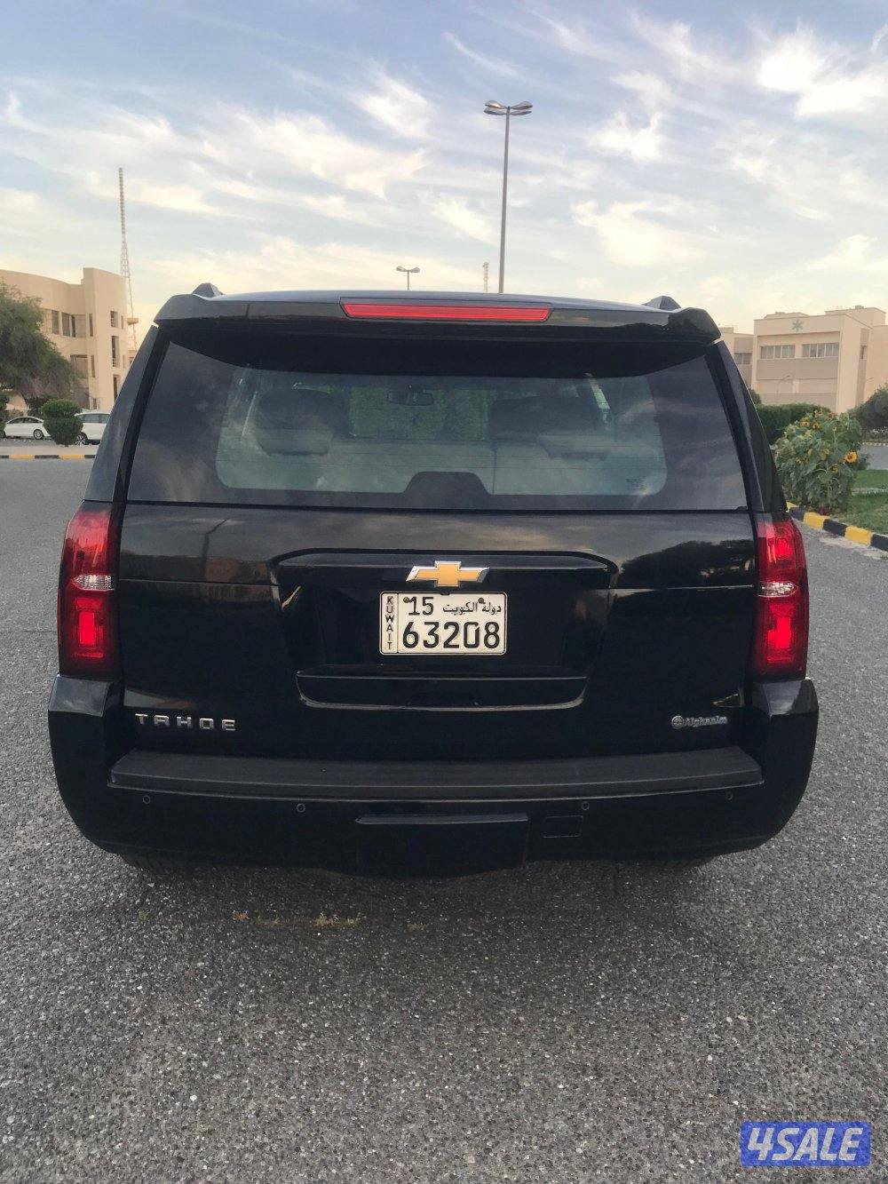 جيب تاهو  LS2 مديل 2017 لون اسود بحاله جيده2