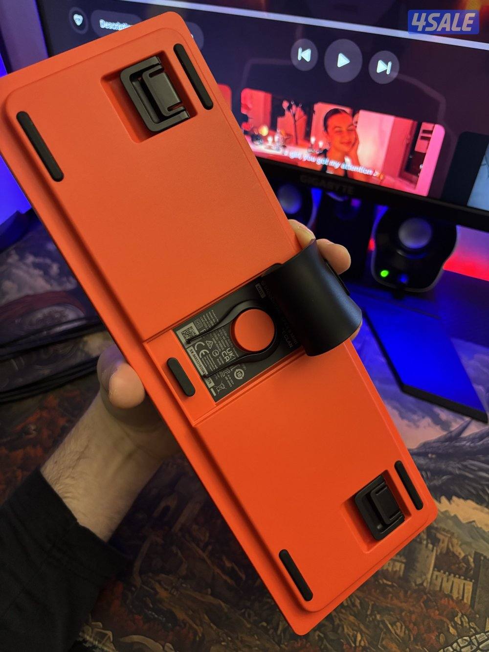 Gaming keyboard steelseries apex 9 mini FAZE CLAN edition4