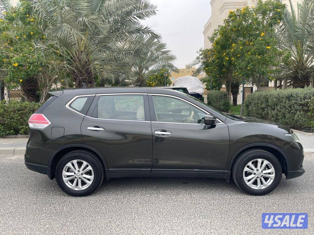 للبيع جيب اكس تريل موديل2016 عداد 150 الف  _4 سلندر. شرط الفحص1