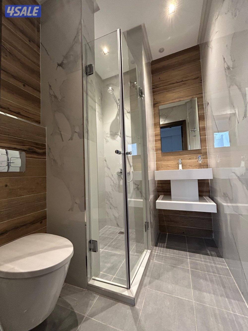 شقة نصف مفروشة للإيجار في مدينة شرق – إطلالة بحر مباشرة مع شهرين مجاني3