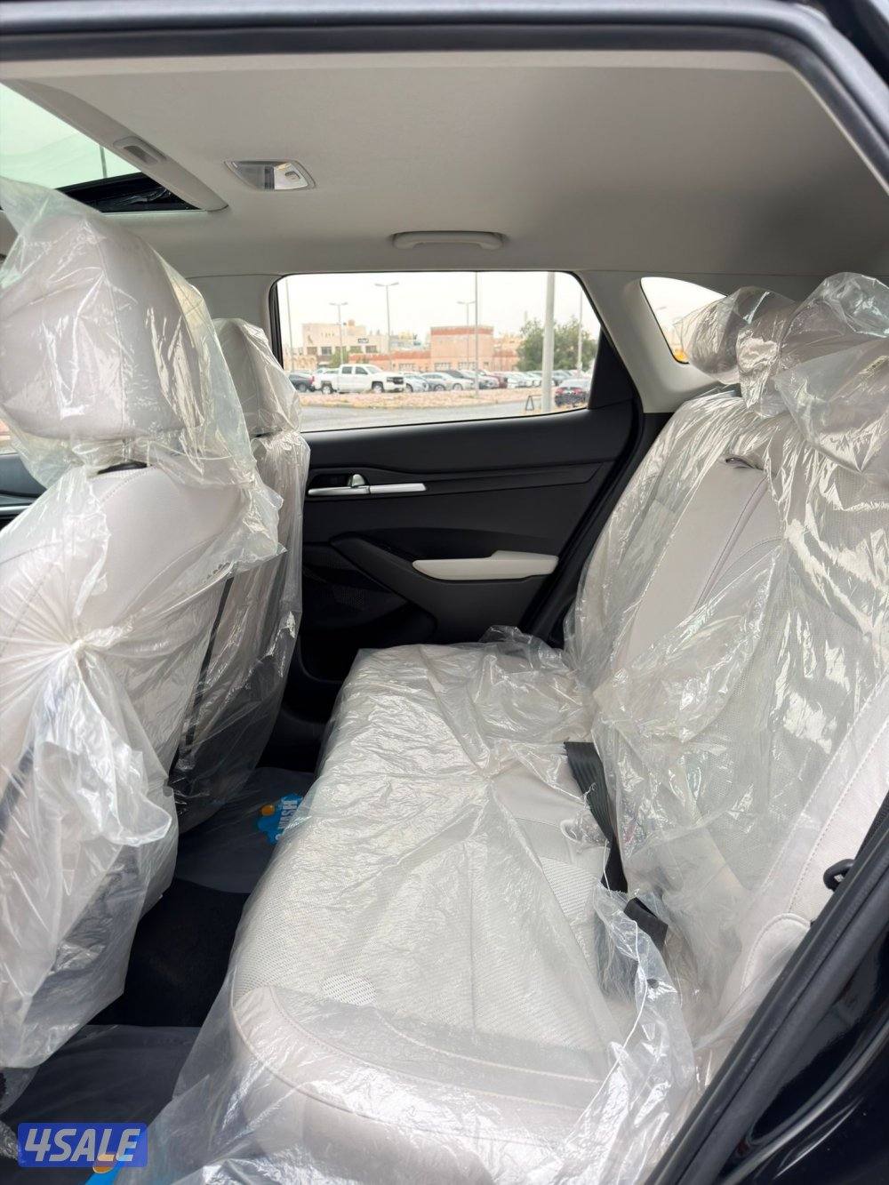 للبيع كيا سياتوس  2023 صبغ الوكاله11