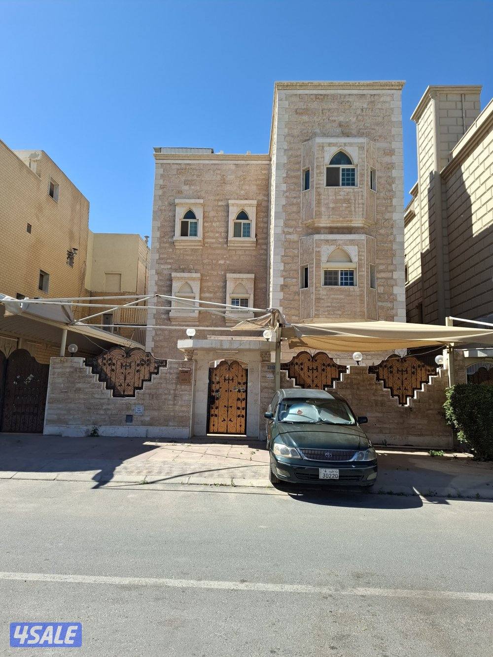 للبيع بيت حكومة مبني في القرين0