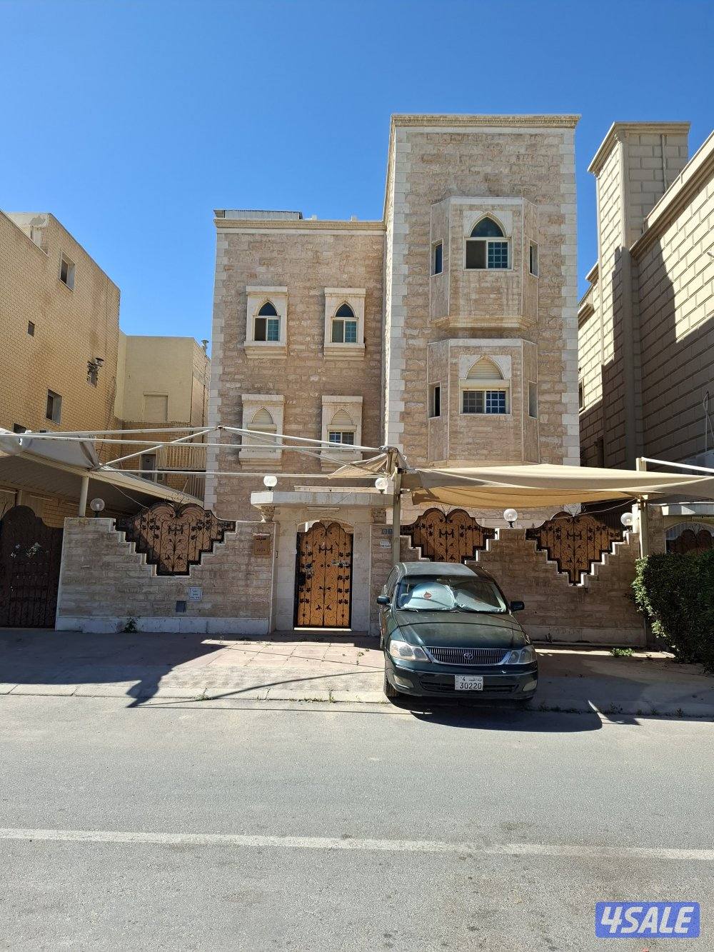 للبيع بيت حكومة مبني في القرين1