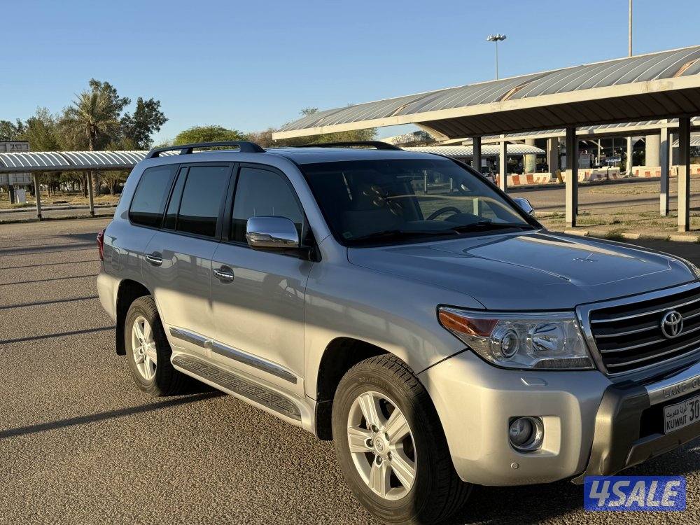 للبيع لاند كروزر GXR 20157