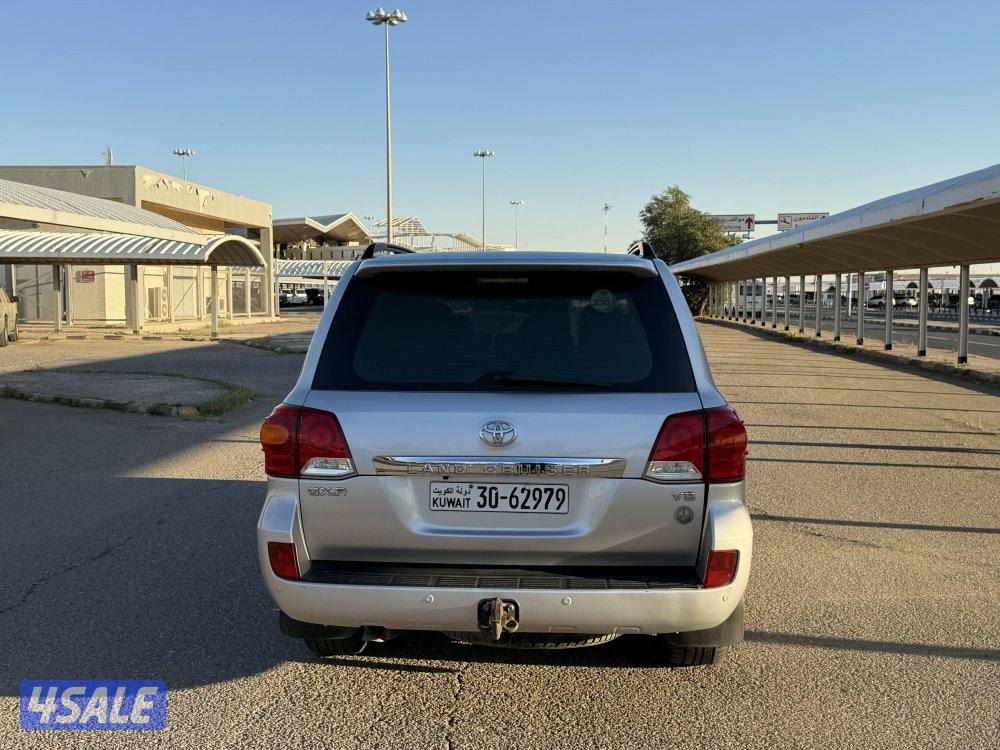 للبيع لاند كروزر GXR 201510