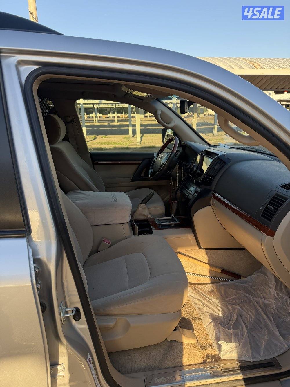 للبيع لاند كروزر GXR 201511