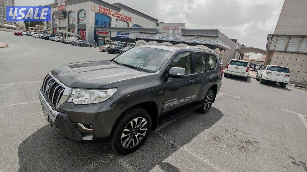 برادو 2022 فل مع فتحه صبغ وكاله جلد بحاله ممتازه عداد 72 الف نظيفه2