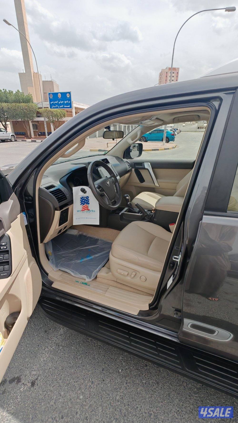 برادو 2022 فل مع فتحه صبغ وكاله جلد بحاله ممتازه عداد 72 الف نظيفه10