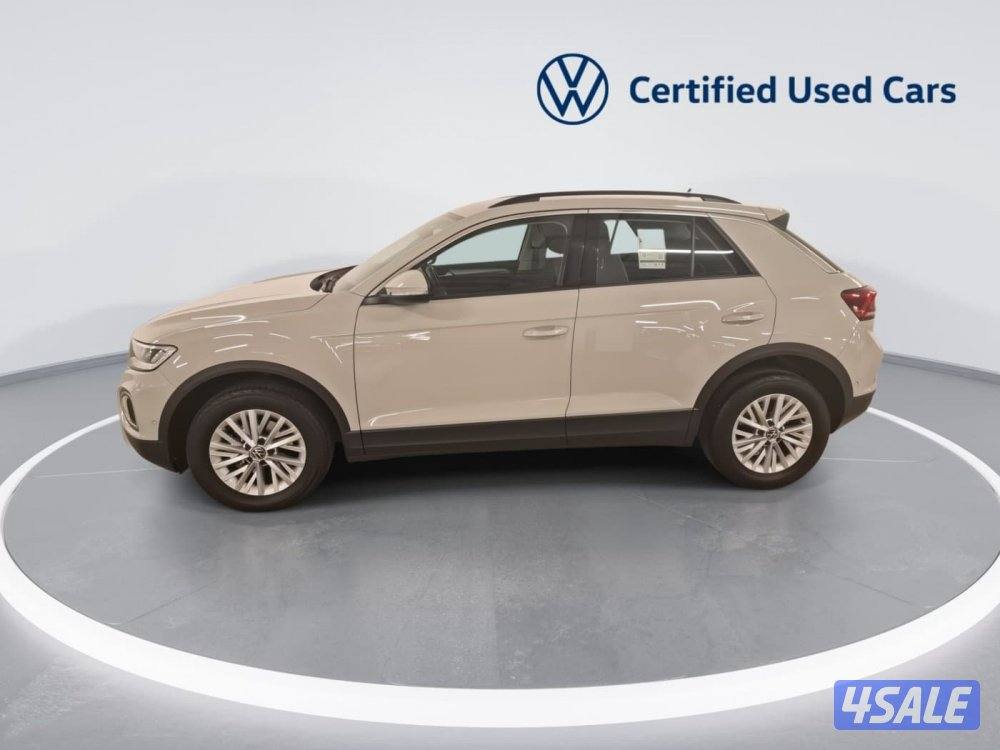 volkswagen T-Roc4