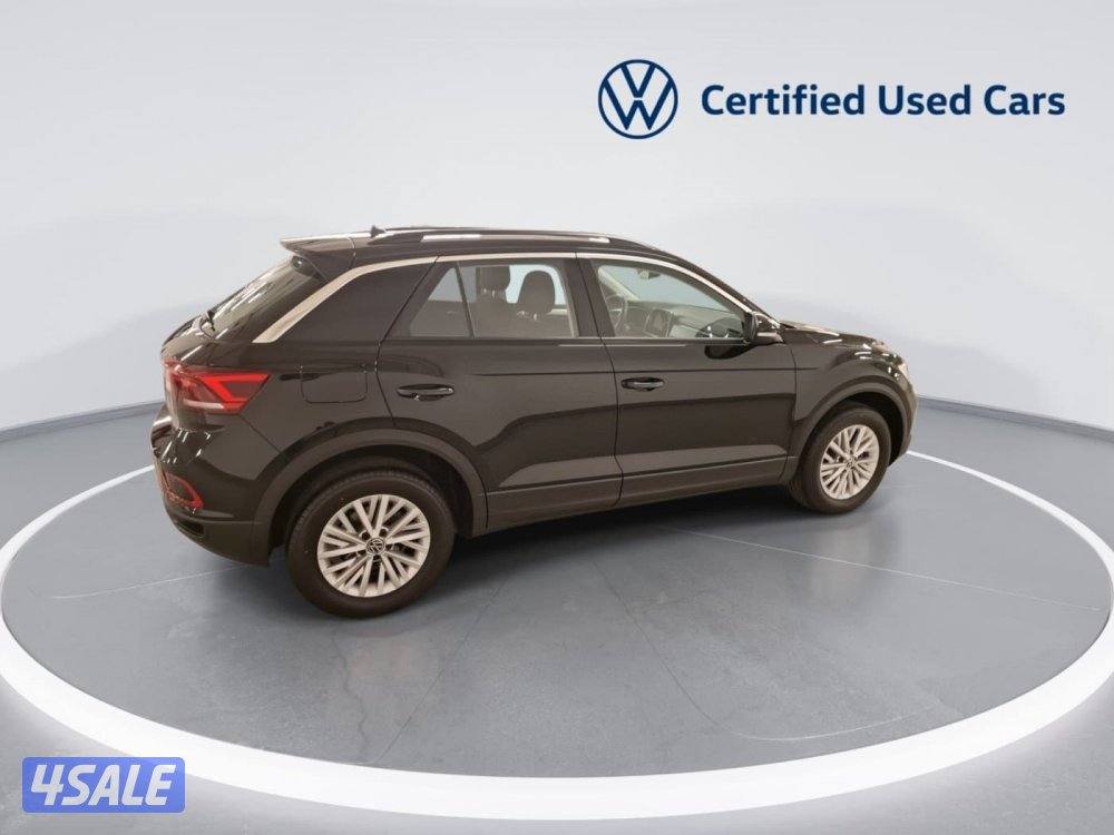 volkswagen T-Roc8