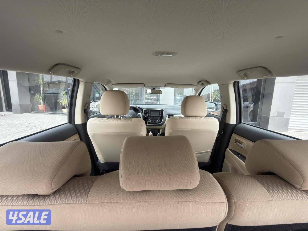 أوتلاندر موديل 201811