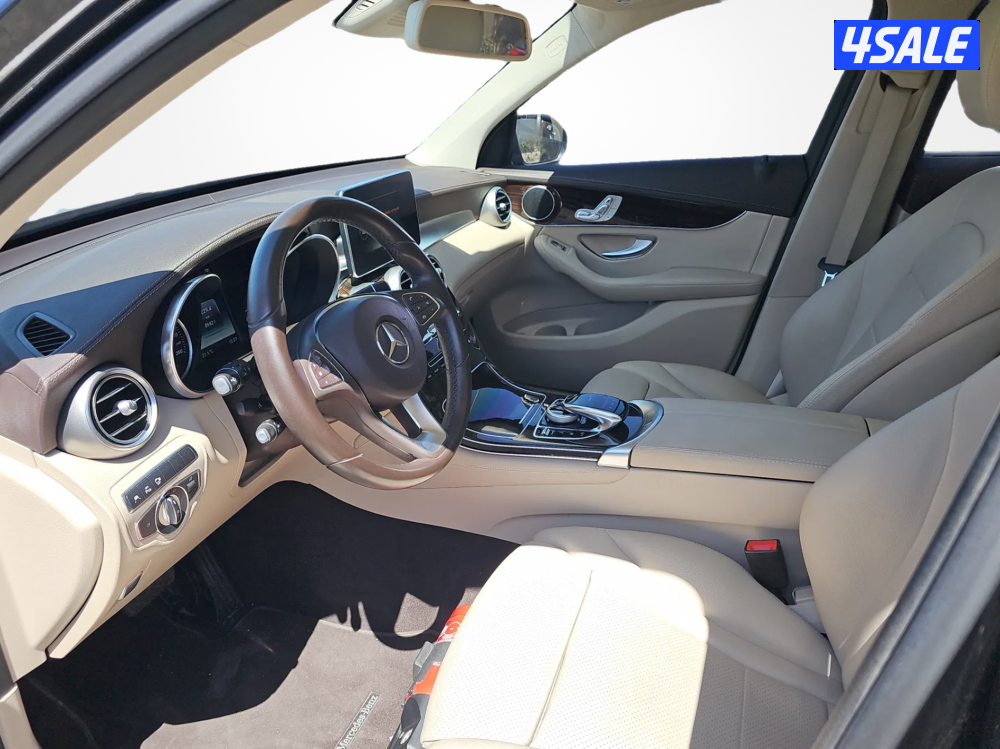 Mercedes GLC3