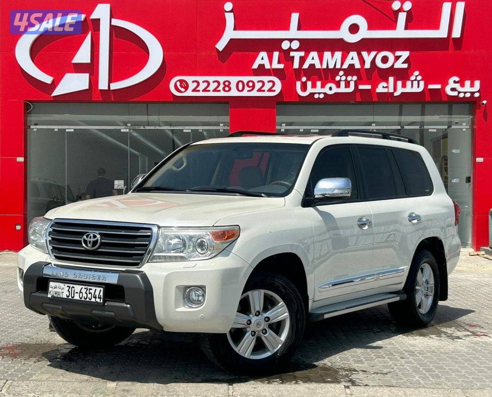 لاند كروزر GXR .V6 موديل 2015 ماشى 287.000 k.m  وارد الساير.صبغ وكالة0