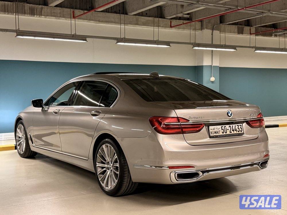 للبيع BMW 740 LI عداد 49 الف وارد الغانم3