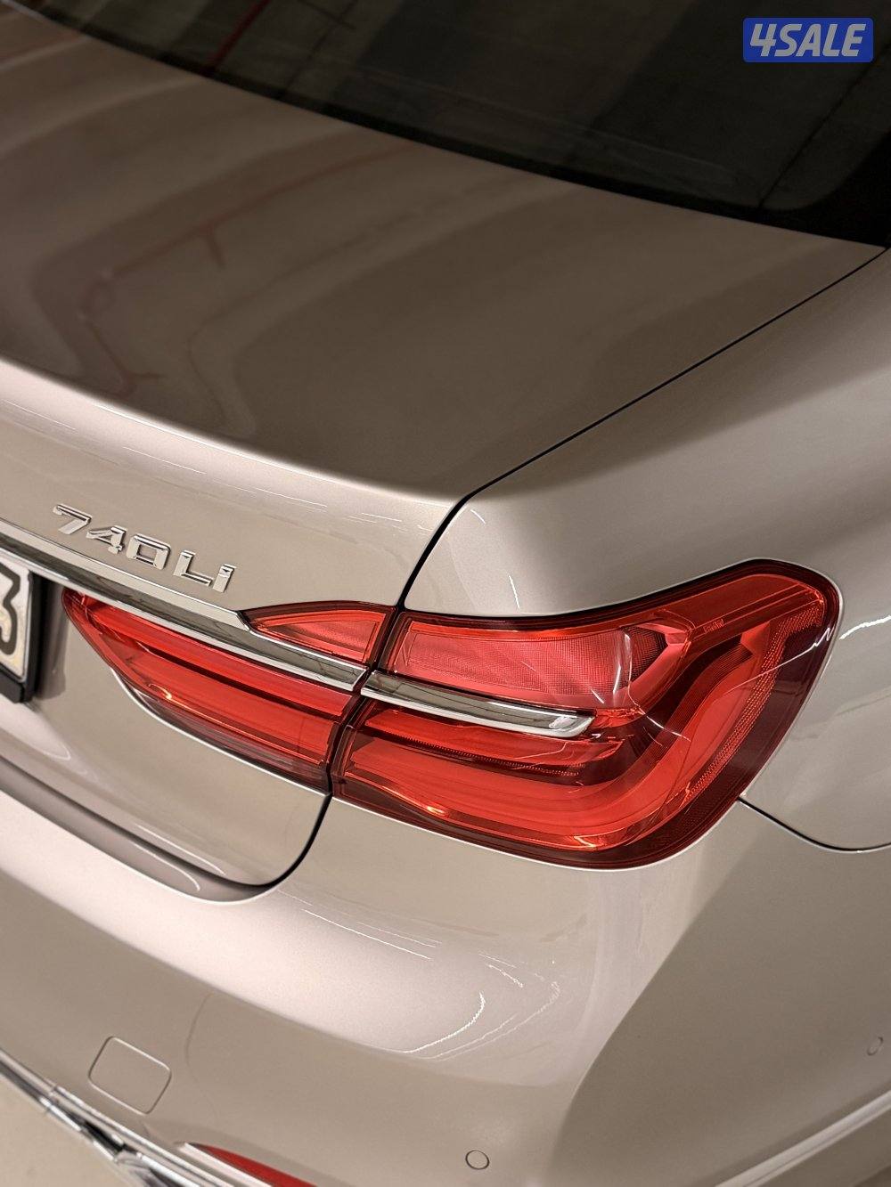 للبيع BMW 740 LI عداد 49 الف وارد الغانم5