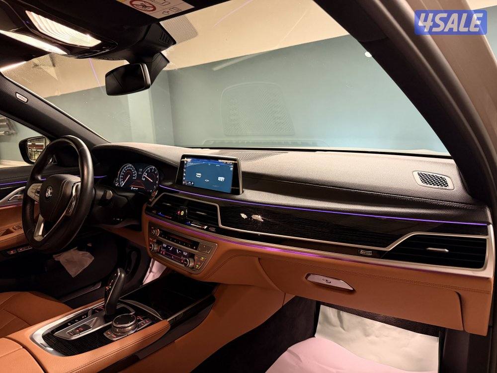 للبيع BMW 740 LI عداد 49 الف وارد الغانم8