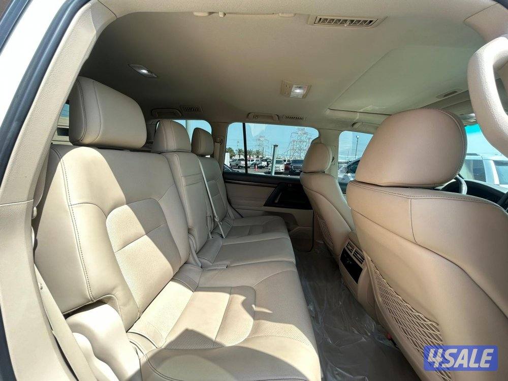 لاند كروزر GX.R-قراند تورينق .V8 موديل 2019 ماشى 209.000 k.m4