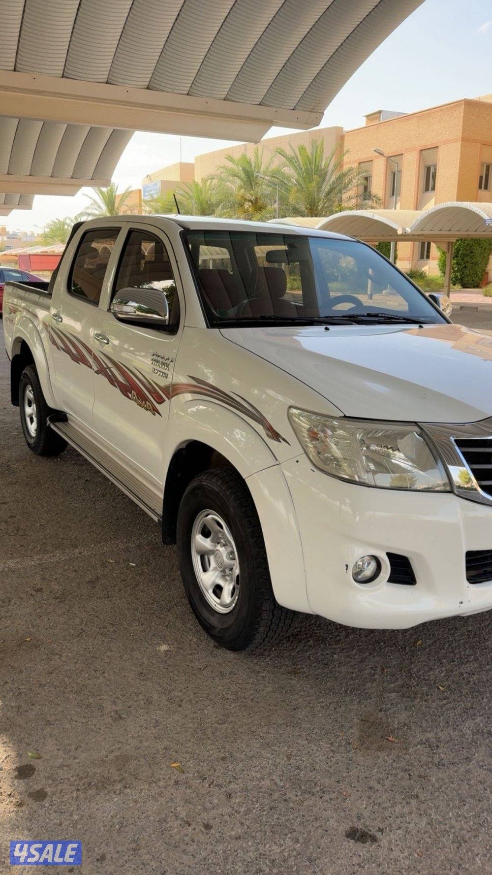 للبيع هايلكس 20142