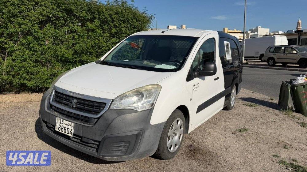 بيجو بارتنر ابيض - سيارة غسيل2