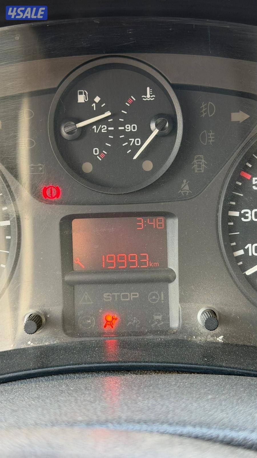 بيجو بارتنر ابيض - سيارة غسيل7