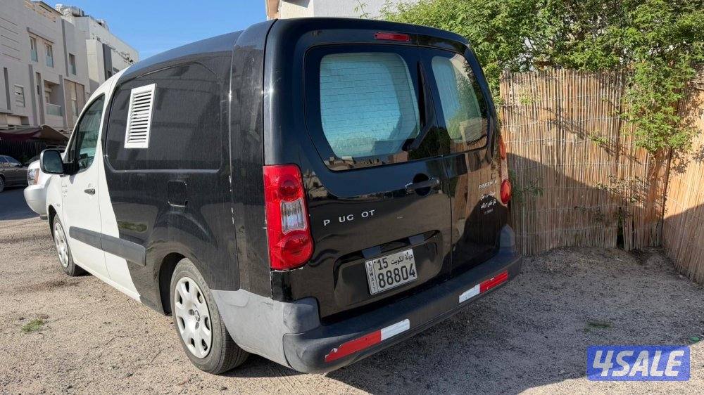 بيجو بارتنر ابيض - سيارة غسيل9