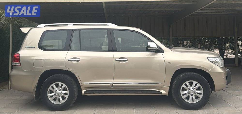 للبيع لاندكروزر موديل 2011 شرط الفحص1