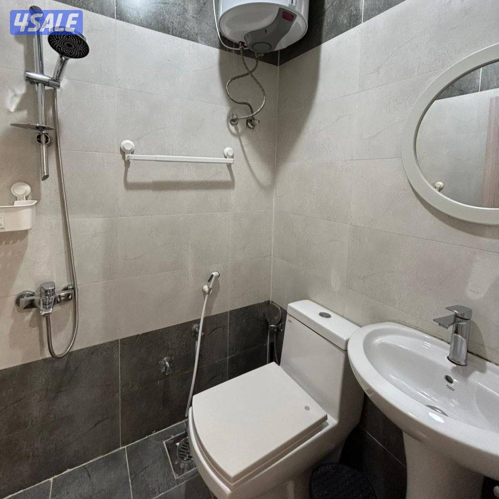 شقة مفروشة إطلالة بحرية مع روف للإيجار في السالمية5