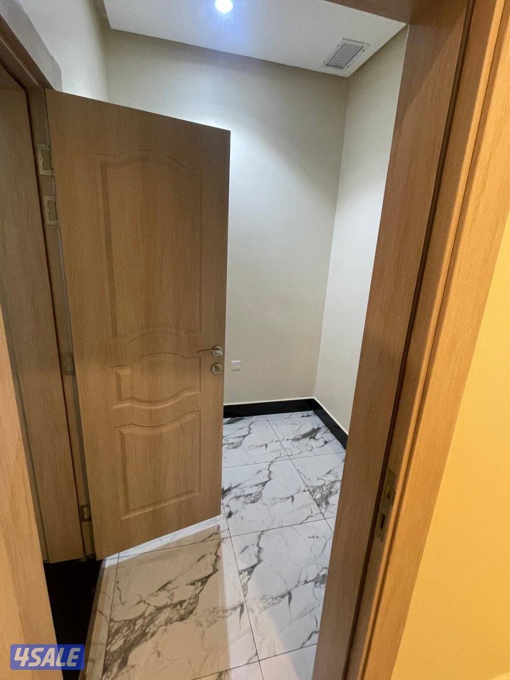 يمنع الوسطاء للايجار شقه 3 غرف2