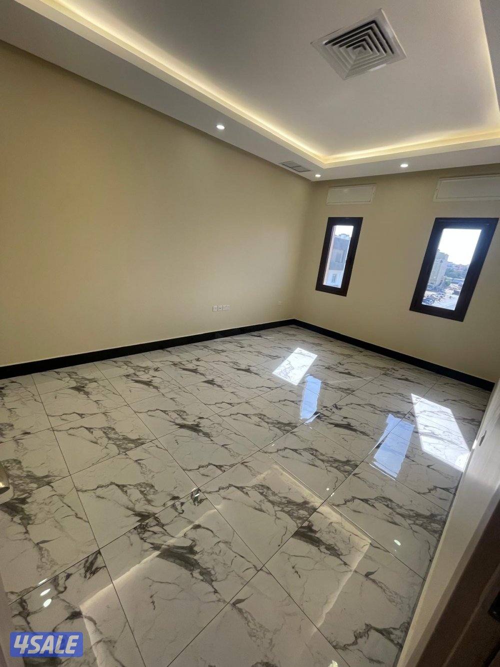 يمنع الوسطاء للايجار شقه 3 غرف5