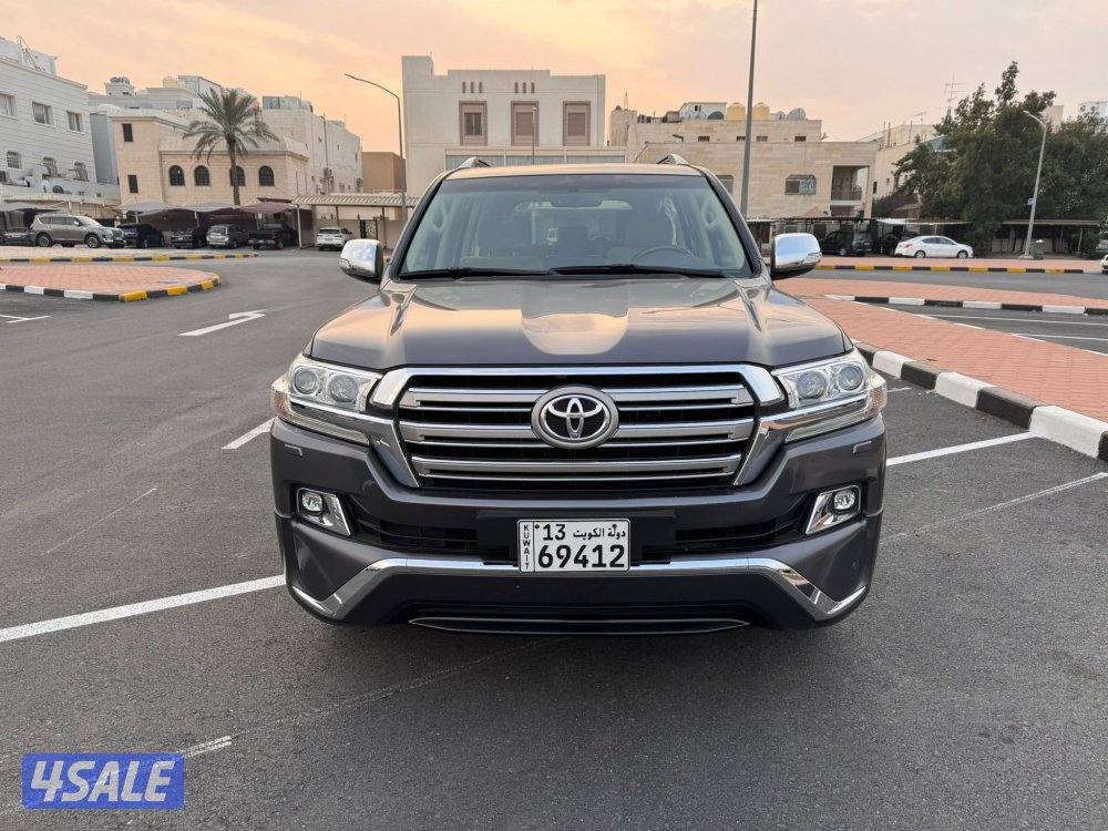 للبيع لانكروزر gxr موديل ٢٠١٦4