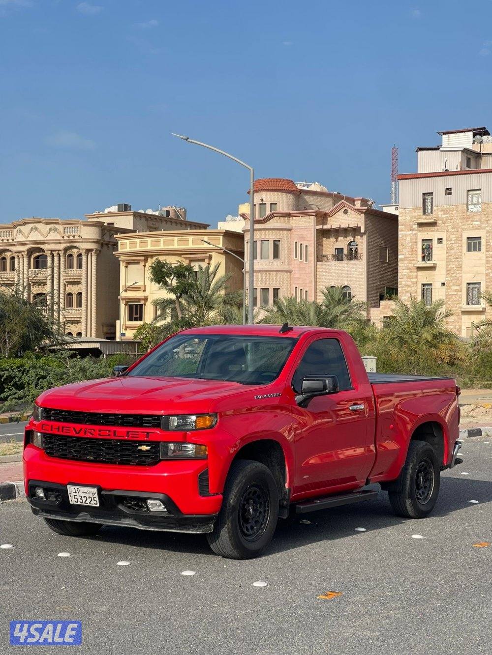 للبيع سلفرادو ls احمر0