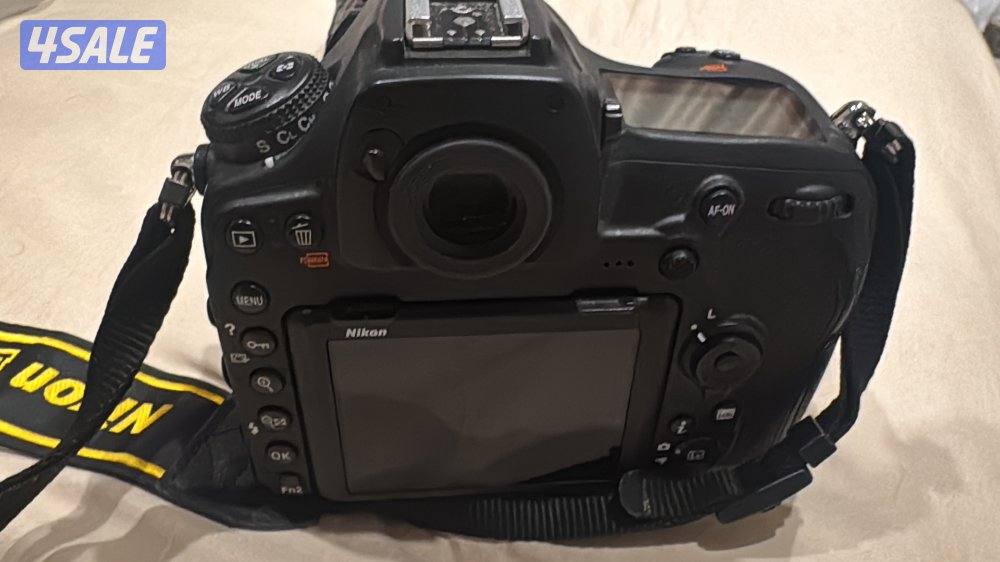 كاميرة نيكون D850 مع عدسات 24-70 و70-200 و 80-400 وعدسة مايكرو 70-1808