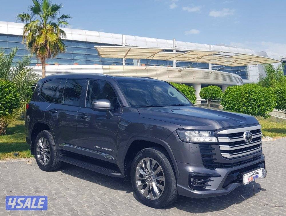 للبيع تويوتا لاندكروز موديل 2024 عداد 38 📌 صبغ وكالة تحت الكفالة0