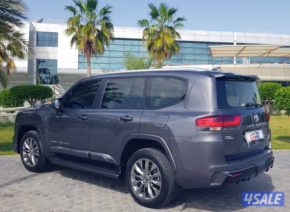 للبيع تويوتا لاندكروز موديل 2024 عداد 38 📌 صبغ وكالة تحت الكفالة3