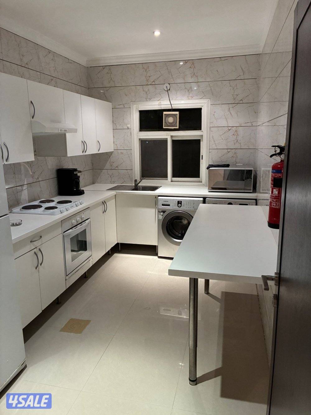 للإيجار شقة مفروشة بالمنقف غرفتين  وصالة ومطبخ و3 حمامات تشطيب1