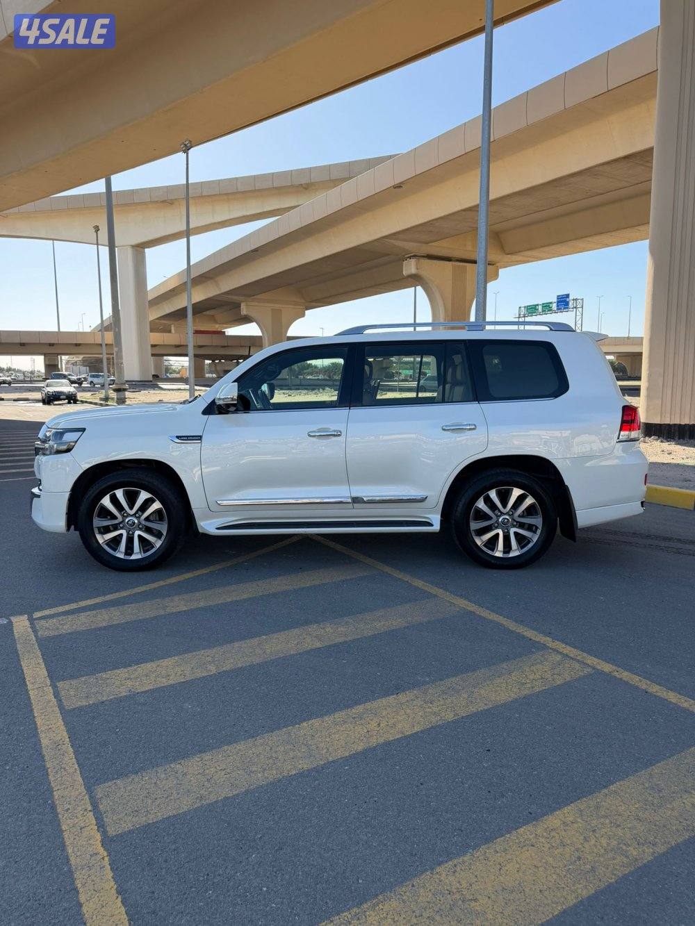 لاندكروز موديل 2021 سقنيجر عداد 1491