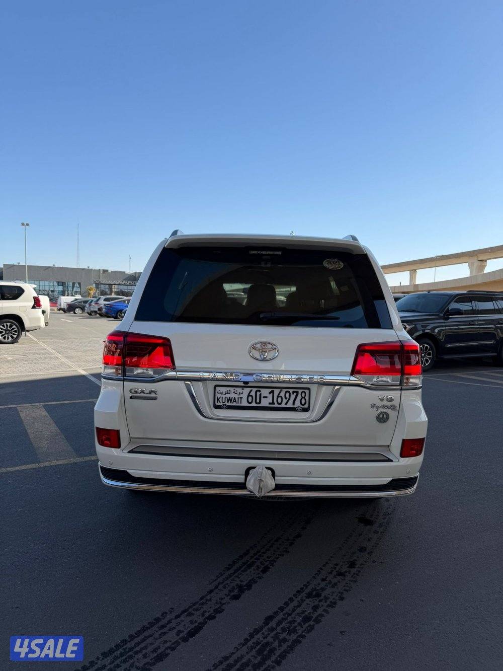 لاندكروز موديل 2021 سقنيجر عداد 1494