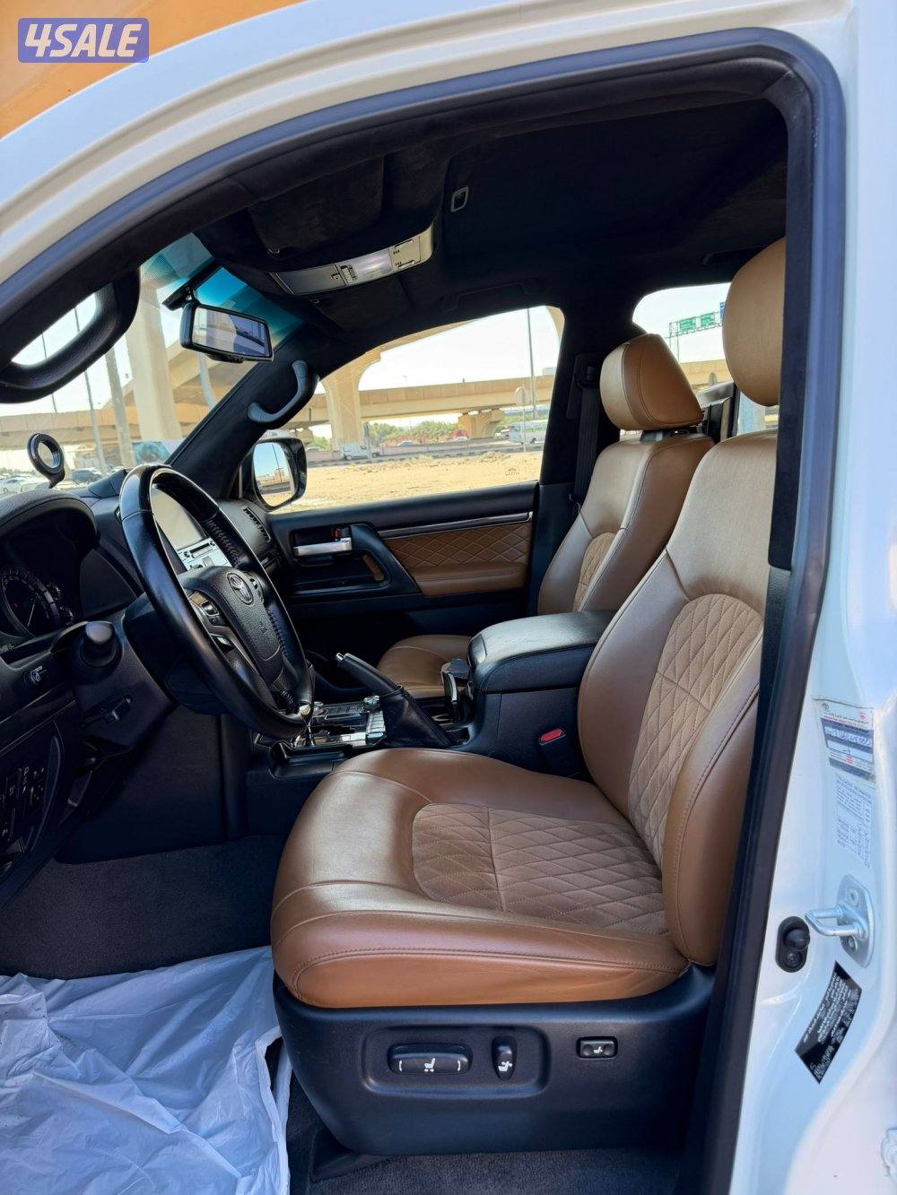 لاندكروز موديل 2021 سقنيجر عداد 1497