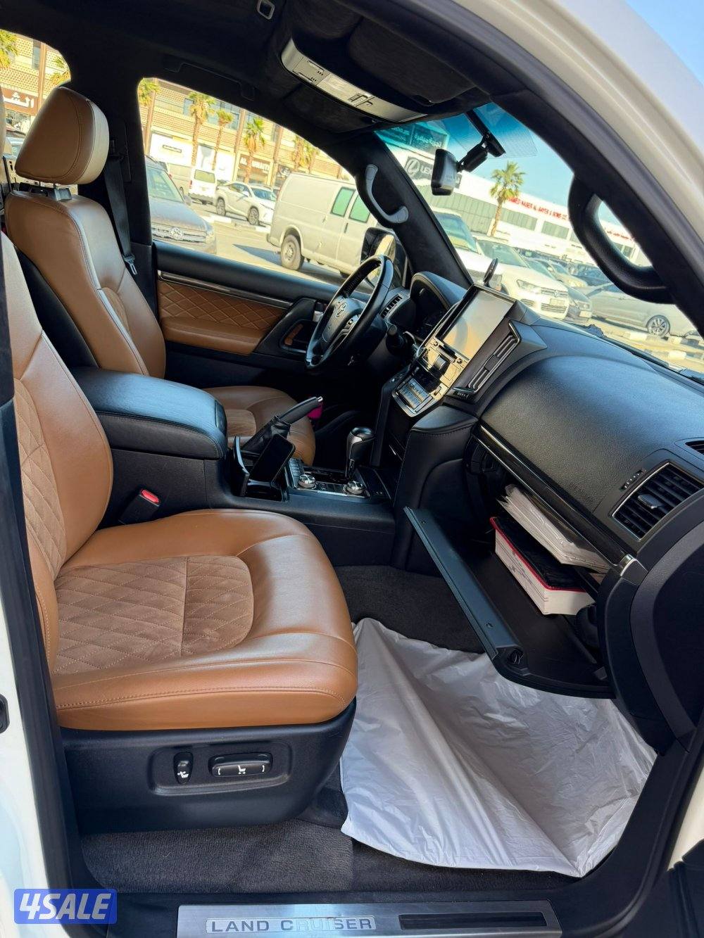 لاندكروز موديل 2021 سقنيجر عداد 1498