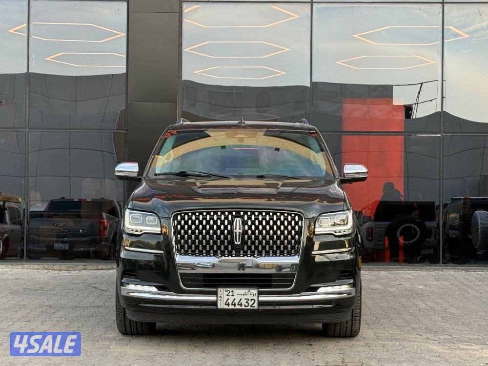 LINCOLN NAVIGATOR _2022 عداد 49 الف فقط2