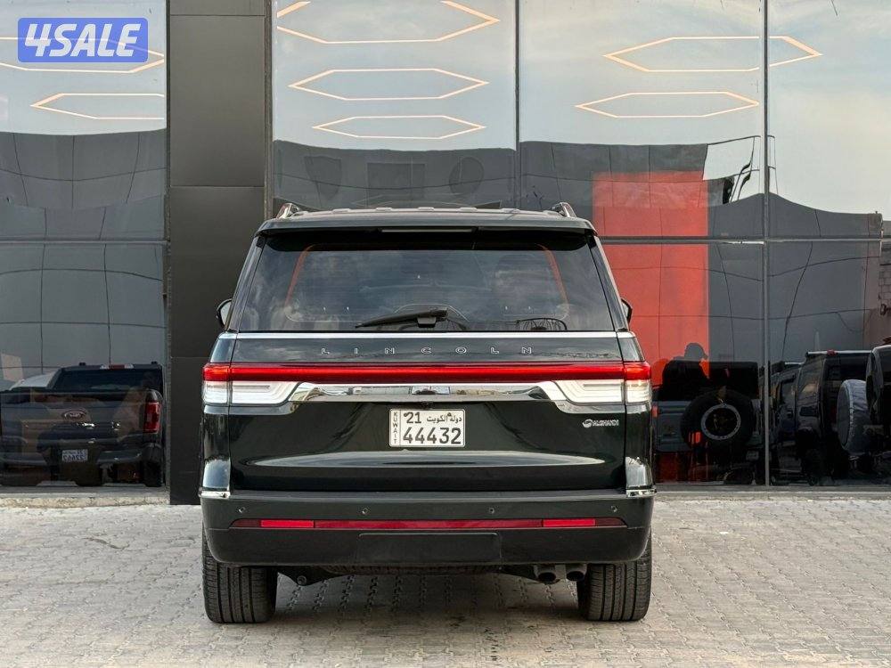 LINCOLN NAVIGATOR _2022 عداد 49 الف فقط5