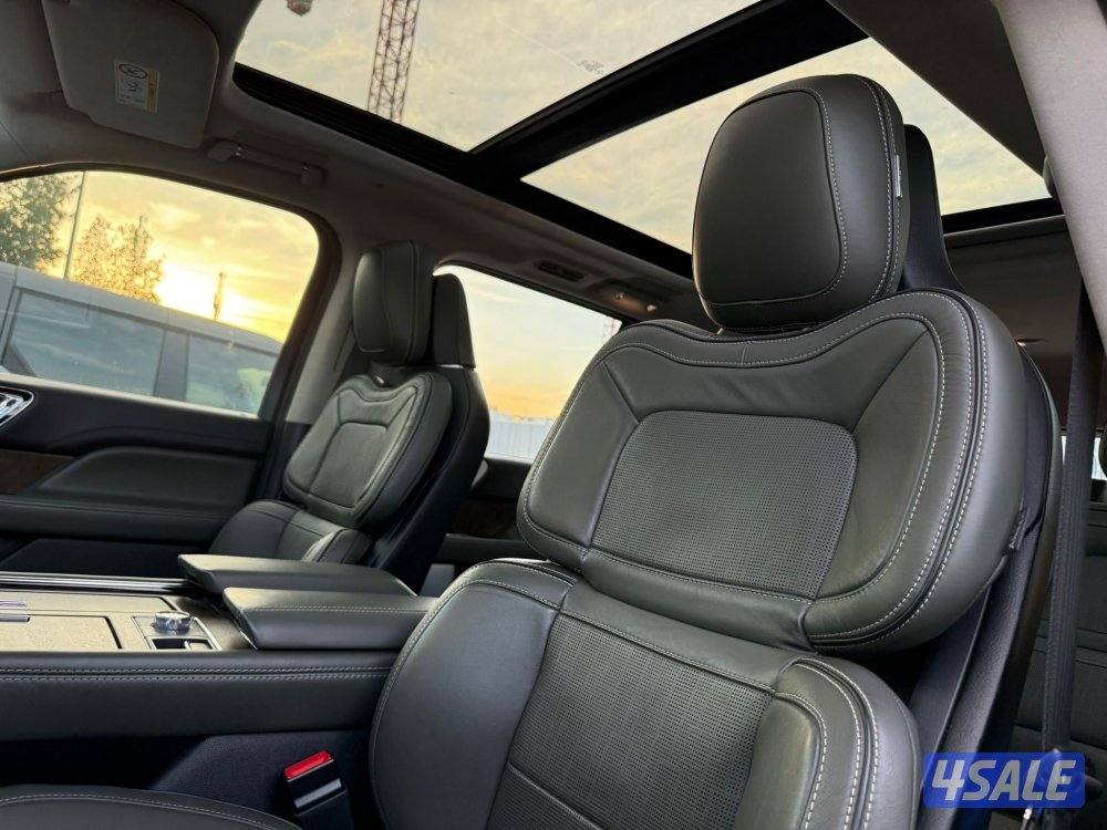 LINCOLN NAVIGATOR _2022 عداد 49 الف فقط8