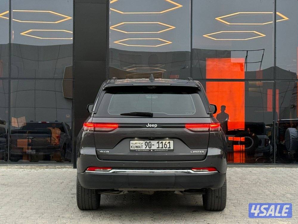 GRAND CHEROKE LIMITED 4*4 _2024 صبغ الوكالة5