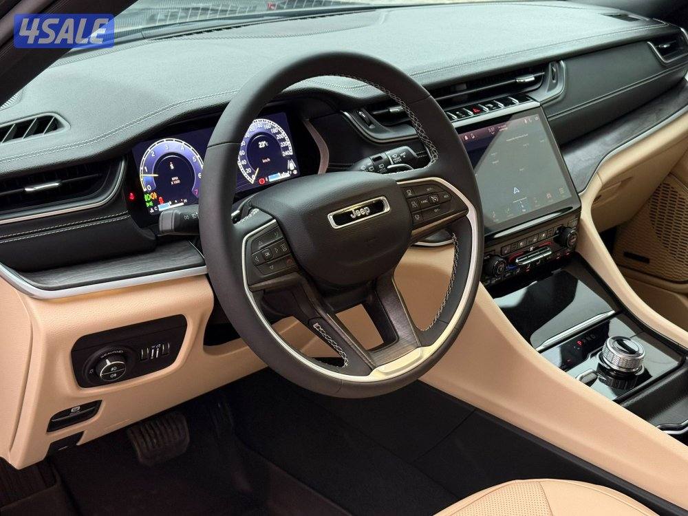 GRAND CHEROKE LIMITED 4*4 _2024 صبغ الوكالة6