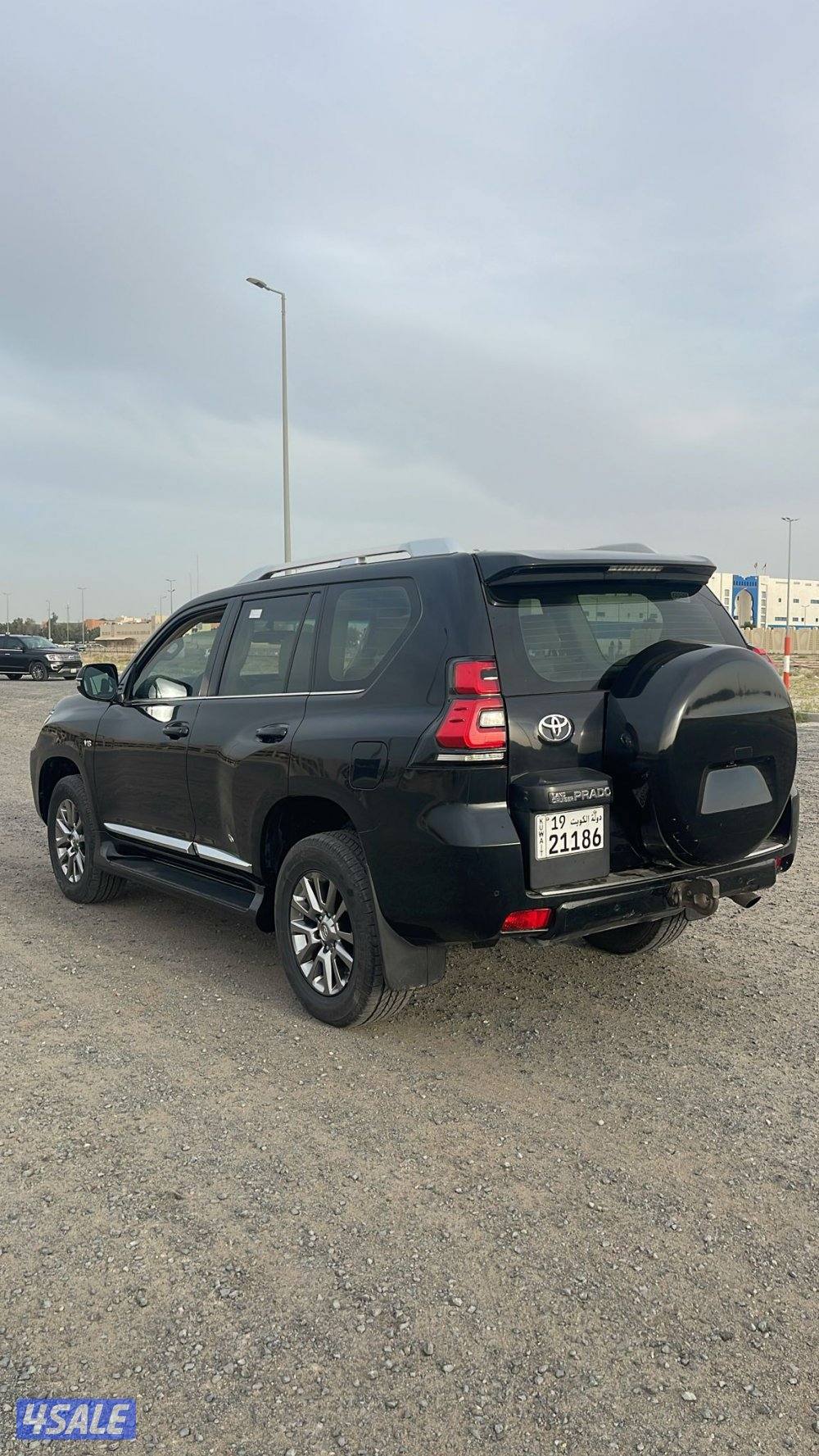 برادو موديل ٢٠٢٠ VX عداد ١١٤ صبغ الوكاله تبارك الله.3