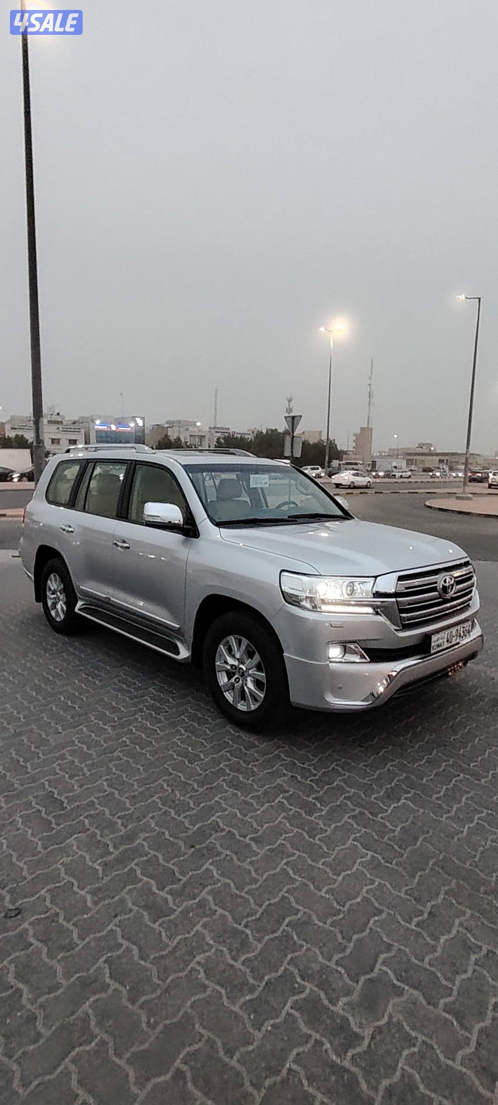 لاندكروز موديل ٢٠١٧ عداد ٧٠ تبارك الله نادددررررررر.0